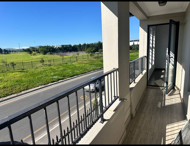 2 BEDROOM APARTMENT FOR SALE IN PARKLANDS NORTH